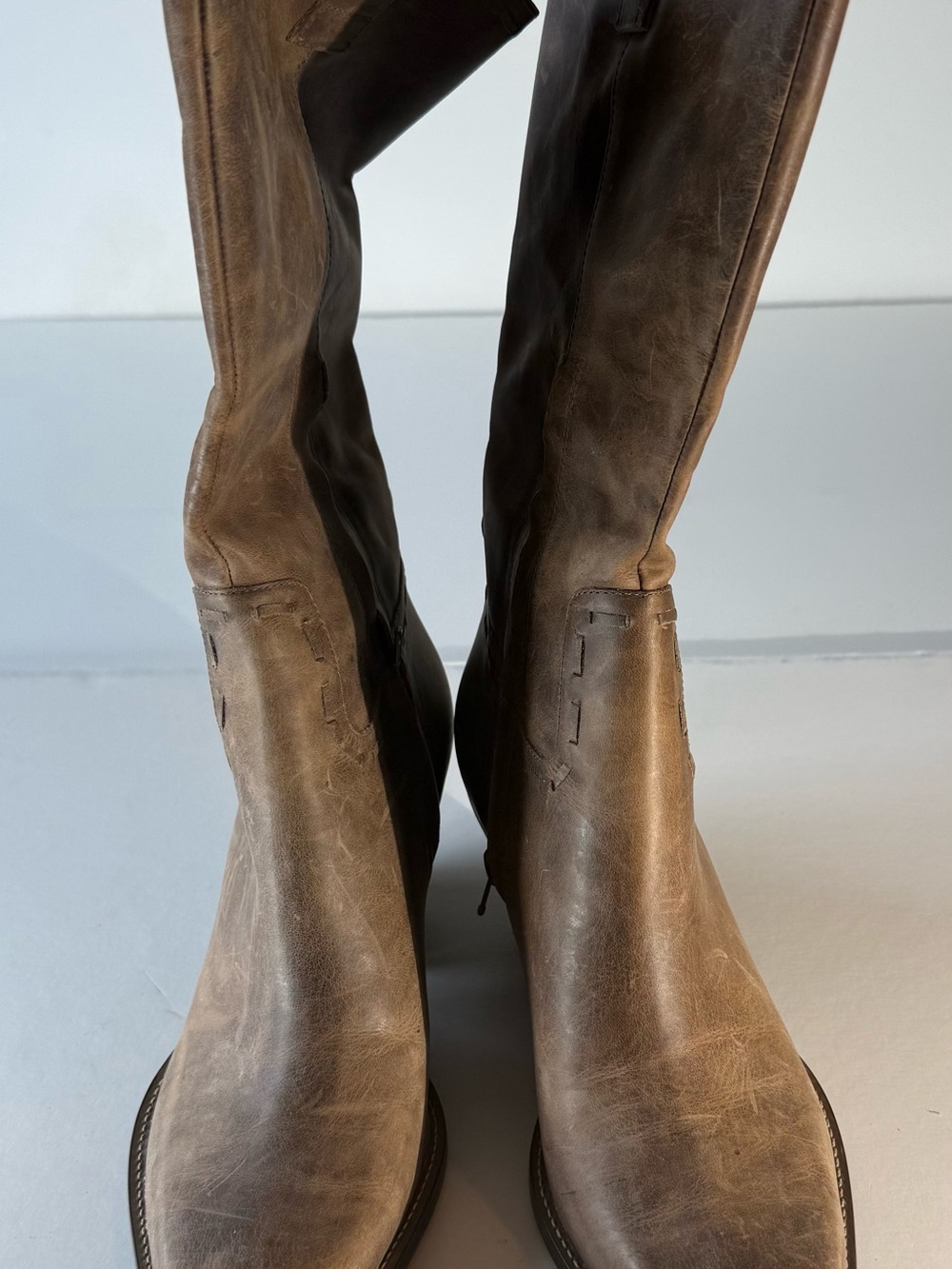 BCBGirls Tubina Brown Leather Western Cowboy Boots Women’s 9B / 39